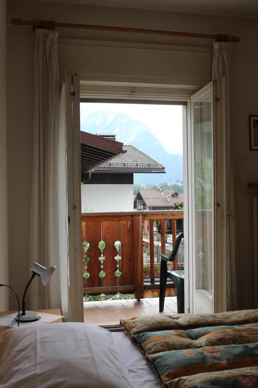 Garni Hirsch Hotel Canazei Exterior photo