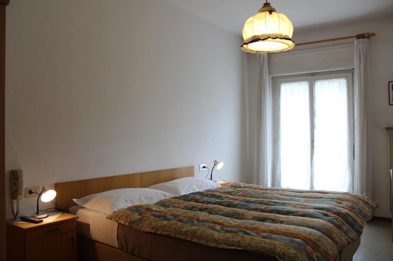 Garni Hirsch Hotel Canazei Exterior photo